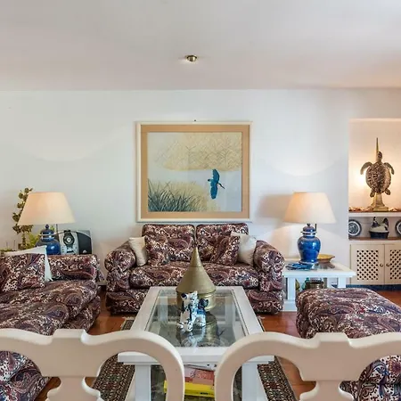 Apartment Lovelystay Near Beach