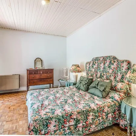 Apartment Lovelystay Near Beach